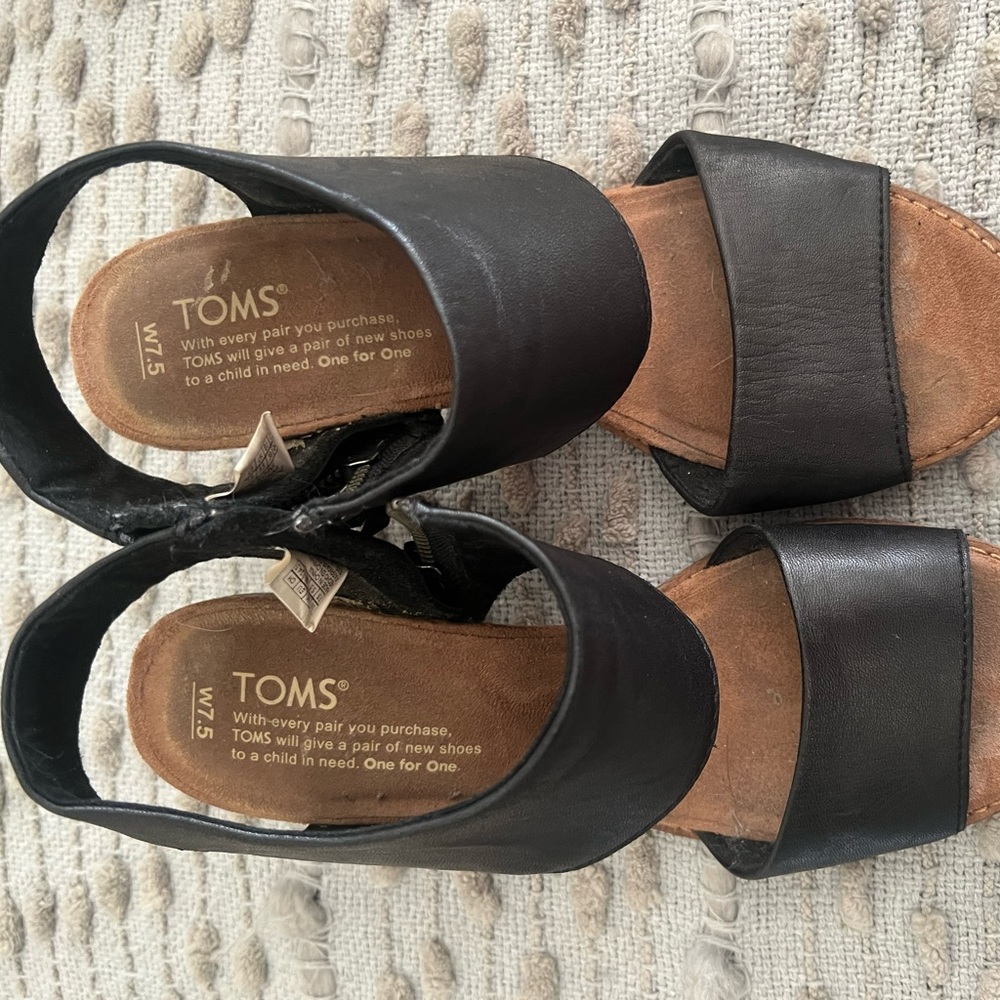 TOMS sandals